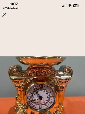 Bath & Body Works Gold Tabletop Decorative Clock